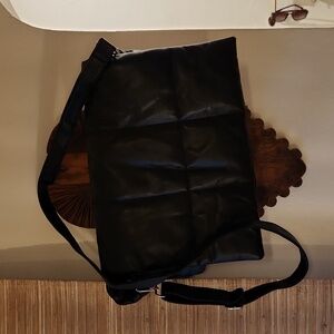 Silk + Salt Black Purse EUC